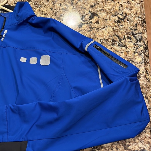 Sugoi biking/running rain jacket - Picture 3 of 3